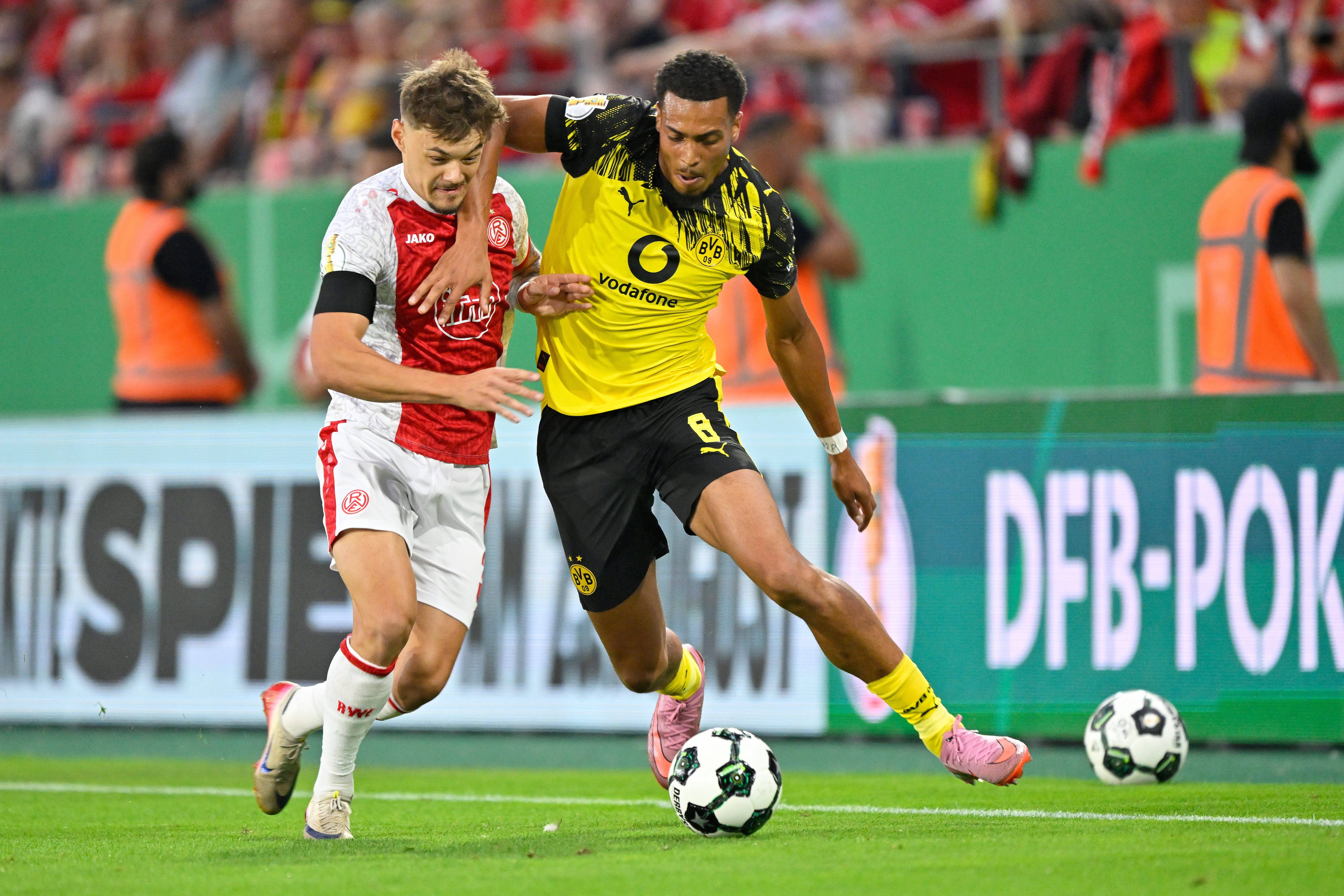 冲刺阶段葡萄牙体育调整名单以备德国杯，迎来里程碑环节打磨，悬念犹存，年轻球员得到机会的简单介绍