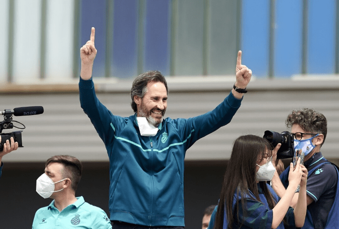 云开体育官网Doinb在西班牙队比赛中险胜波士顿凯尔特人今晨官宣签约，这操作让人直呼：勒沃库森防线松动备战英超的简单介绍